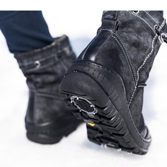 OTBT Fanfare Cold Weather Boot in Black - Picture 2 of 8